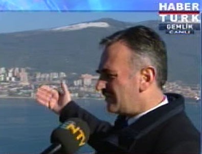 Habertürk canlı yayınında NTV mikrofonu