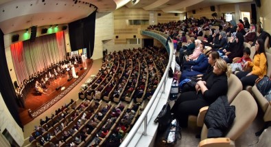 Klasik Türk Müziği Korosu Kadınlar Topluluğu'ndan Anlamlı Konser