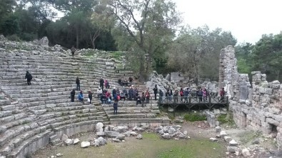 Konyaaltı Belediyesi'nden 'Antik' Gezi