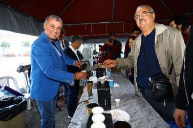 Manavgat Belediyesi'nden Kahve İkramı
