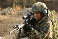 SAVAŞÇı - Oyuncu Uğur Biçer; 'Bazı Sahneler Bizi De Etkiliyor'