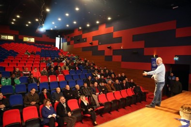 Sapanca Belediye Personeline, Etkin İletişim Semineri