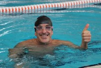 Yüzmenin 'Kimya'sını Çözdü