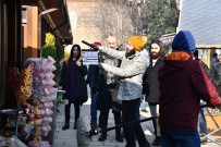 BORDO BERELİ - İnegöl Belediye Başkanı 'Bordo Bereliler Afrin' Filminin Setini Ziyaret Etti