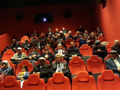 Niksar'da Şehit Ve Gazi Yakınları 'Ayla' Filmini İzledi