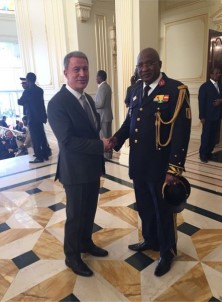 Orgeneral Akar, Çad Genelkurmay Başkanı Bachar İle Görüştü