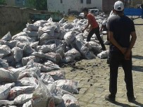 Şaphane'de  230 Aileye 450 Ton Kömür Yardımı
