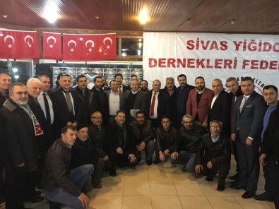 Seyyid Ahmet Arvasi İzmir'de Dualar İle Anıldı