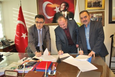 Damızlık Koç-Teke Ağıl Projesi Manisa'da Hayata Geçiyor