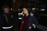 NÜFUS CÜZDANI - Kayıp Genç Kız Otogarda Bulundu