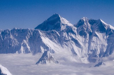 Nepal, Hindistan'ın Everest'in Yüksekliğinin Yeniden Ölçülmesi Önerisini Reddetti
