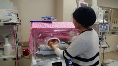 Polis Terk Edilen Bebeğin Annesini Göbek Bağından Buldu