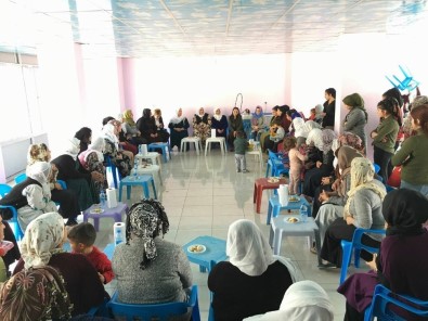 AK Partiden Belediye Kadın Merkezine Ziyaret