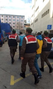 Bursa'da Uyuşturucu Operasyonunda 4 Kişi Tutuklandı