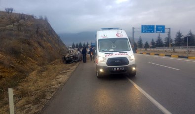 Isparta'da Otomobil Takla Attı Açıklaması 1 Yaralı