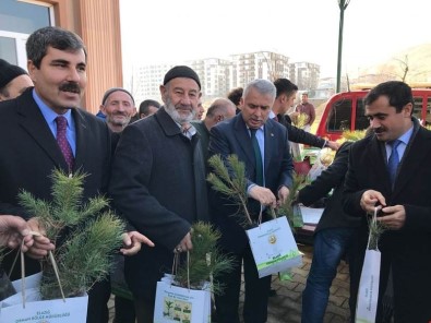 Muş'ta 'Ağaç Kesme Fidan Dik' Kampanyası