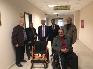 Burhaniye'de Engelli Ve Yaşlı Vatandaşlara Anlamlı Hediye