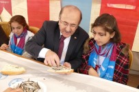 ORHAN FEVZI GÜMRÜKÇÜOĞLU - Trabzon'da Engellilere Özel Hamsi Şöleni