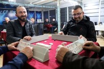 KAPKAÇ - 'Baba Hindi'li Okey Turnuvası