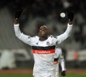 YILDIZ FUTBOLCU - Cenk'in Yerine Demba Ba