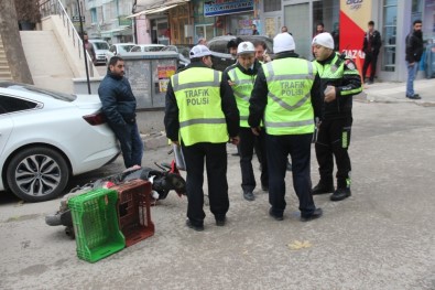 Elazığ'da Motosiklet Kazası Açıklaması 2 Yaralı
