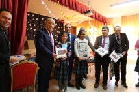 MEHMET NURİ ÇETİN - Kaymakam Rektörle Birlikte Tablet Dağıttı