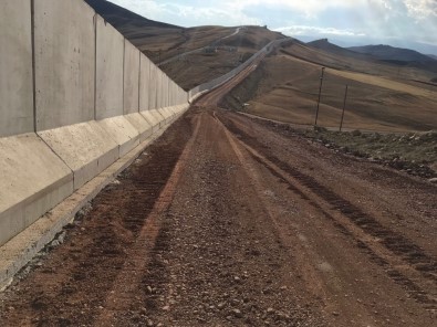 TOKİ İran Sınırındaki Duvarın Yarısını Tamamladı
