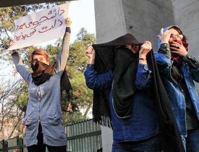 İran'daki Halk Gösterilerinin Boyutu Ve Nedenleri