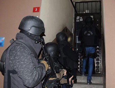 İstanbul'da terör örgütü DEAŞ'a operasyon: 20 gözaltı