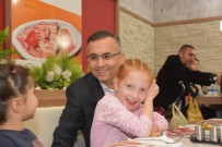 KEMAL ÇEBER - Vali Çeber, Çocuk Evinde Kalan Çocukları Eğlendirdi