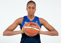 KADIN BASKETBOL TAKIMI - Dünyaca Ünlü Fransız Basketbolcu Sandrine Gruda Yakın Doğu Üniversitesi'nde