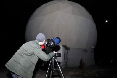 ERÜ'de Halka Açık Ay Gözlem Etkinliği Düzenlendi
