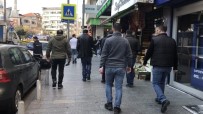 İstanbul Polisi Adım Adım Takip Etti, Yüzlerce Paket Ele Geçirdi