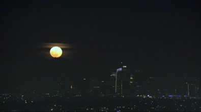 Süper Ay Los Angeles'tan İzlendi