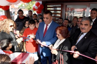 Tarsus'ta Engelliler İçin Empati Kafe Açıldı