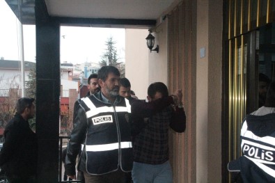 Bilecik'te FETÖ Soruşturması Kapsamında 3 Kişi Çıkarıldıkları Mahkemece Tutuklandı