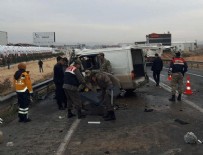 Gaziantep'te kamyonet ile minibüs çarpıştı: 5 ölü