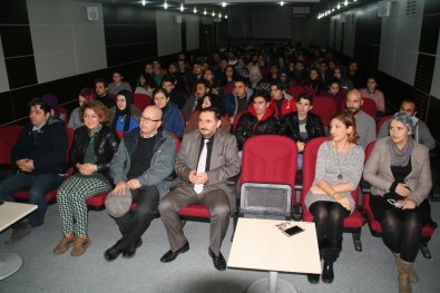 Işık, Üniversiteli Öğrencilerle Bir Araya Geldi