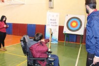 ENGELLİ ÖĞRENCİLER - Mobil Gençlik Merkezim'le Engelleri Aştılar