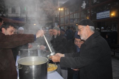 Taşköprü Belediyesi'nden Sabah Çorba İkramı