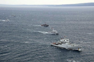 Türk Donanması, Ege Denizi'nde gövde gösterisi yaptı