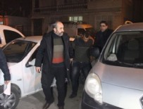 Aranan hırsızlık şüphelisi polis aracına çarpınca yakalandı