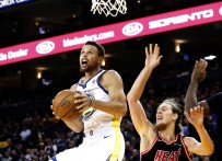 GOLDEN STATE WARRIORS - Curry İki Hafta Yok