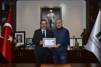 DEVLET MEMURLARı - Fen İşleri Müdürü Özen'e Başarı Belgesi