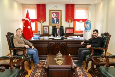 İHA'dan Rektör Kar Ve Belediye Başkanı Özkan'a Ziyaret