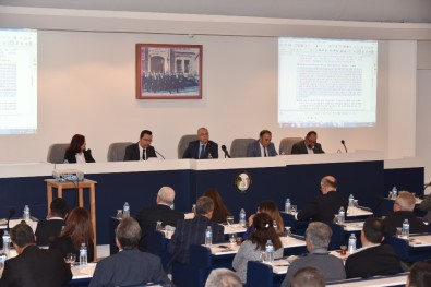 Salihli Belediye Meclisi Yılın Son Toplantısını Gerçekleştirdi