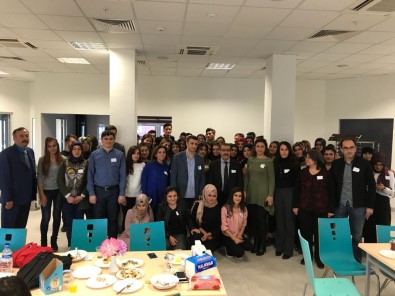 Üniversite De Dünya Tıbbi Sekreterler Günü Kutlandı