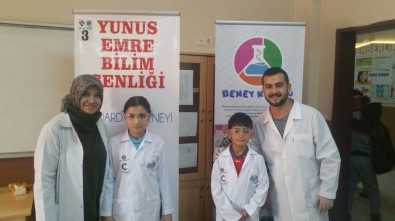 Yunusemre'de Bilim Şenliği Başladı