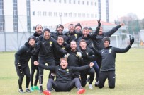 HALIL ÜNAL - Eskişehirspor'da Yüzler Gülüyor