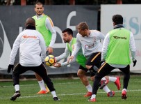 METİN OKTAY - Galatasaray'da Akhisarspor Maçı Hazırlıkları Sürüyor